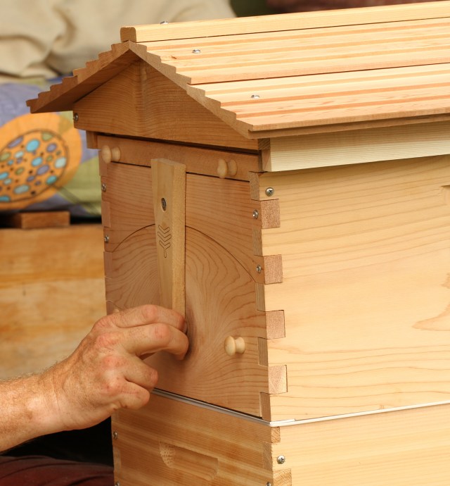 flow hive close up